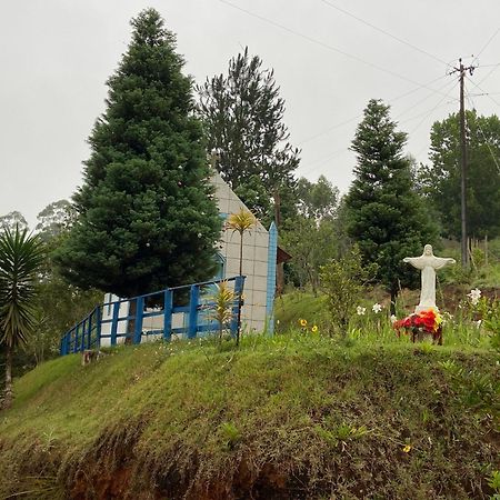 Chale Da Estancia Santa Teresa - Es Alto Sao Lourenco- Proximo Ao Circuito Caravaggio Exterior foto